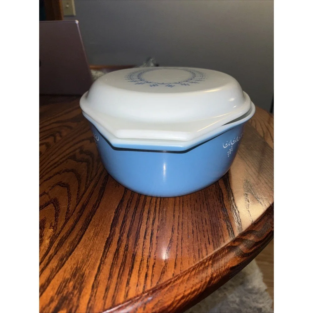Vintage Pyrex Blue Snowflake Garland 045 2 1/2 QT Oval Casserole Dish W/Lid